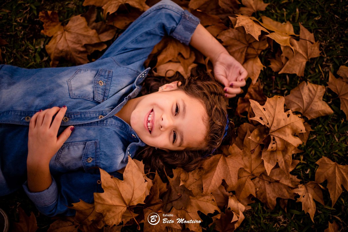 Book fotográfico Infantil - Book de fotos - Book de Criança - Book de Bebê - Book Menina - Book Menino - Estúdio Beto Monteiro - Curitiba - outono - haras - familia