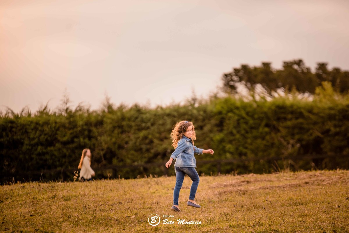 Book fotográfico Infantil - Book de fotos - Book de Criança - Book de Bebê - Book Menina - Book Menino - Estúdio Beto Monteiro - Curitiba - outono - haras - familia