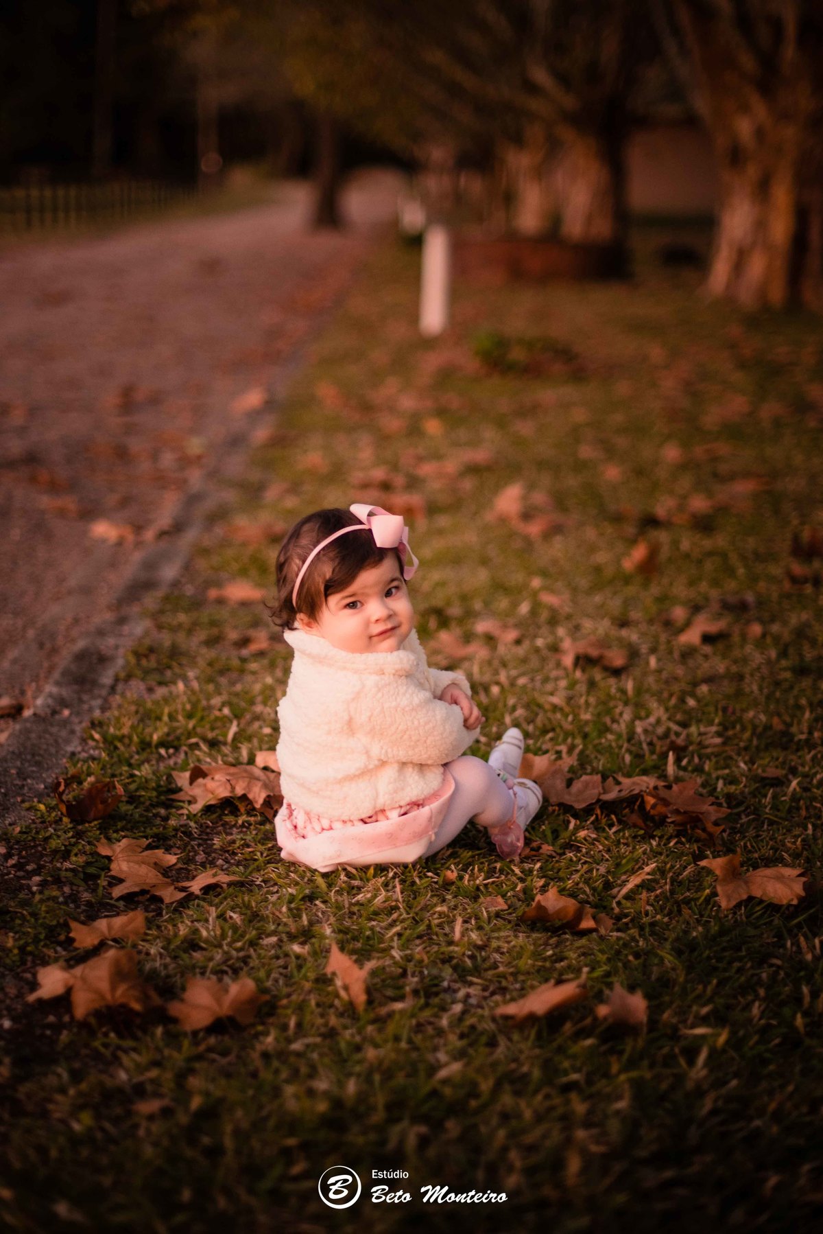 Book fotográfico Infantil - Book de fotos - Book de Criança - Book de Bebê - Book Menina - Book Menino - Estúdio Beto Monteiro - Curitiba - outono - haras - familia