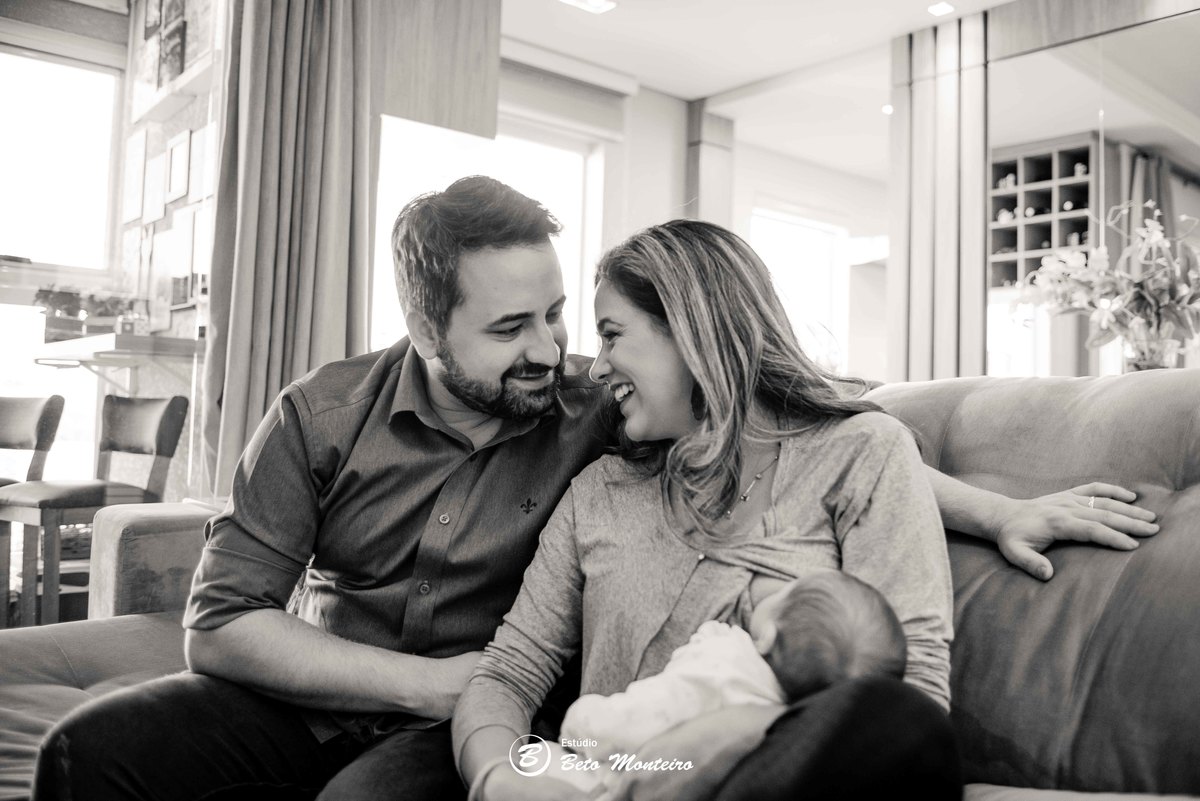 Book fotográfico Infantil - Book de fotos - Book de Criança - Book de Bebê - Book Menina - Book Menino - Estúdio Beto Monteiro - Curitiba - book família - lifestyle - new born - 30 dias