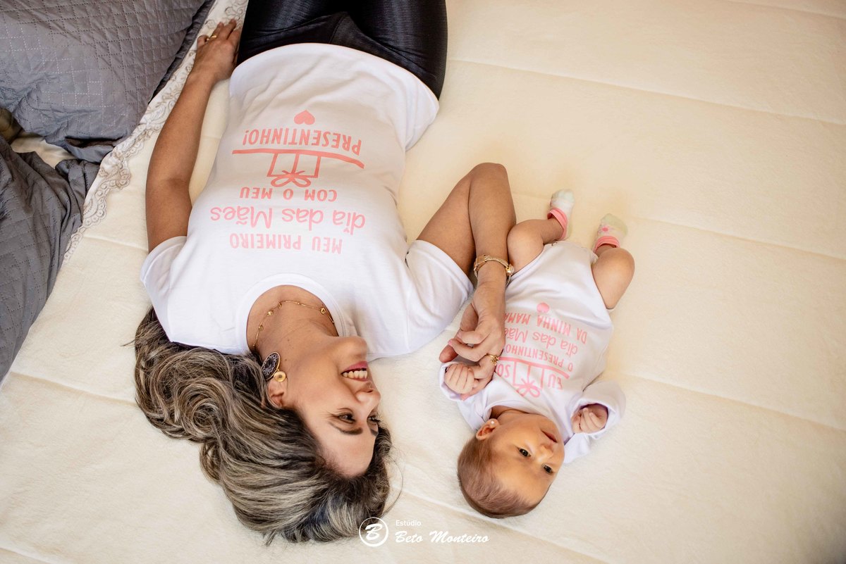 Book fotográfico Infantil - Book de fotos - Book de Criança - Book de Bebê - Book Menina - Book Menino - Estúdio Beto Monteiro - Curitiba - book família - lifestyle - new born - 30 dias