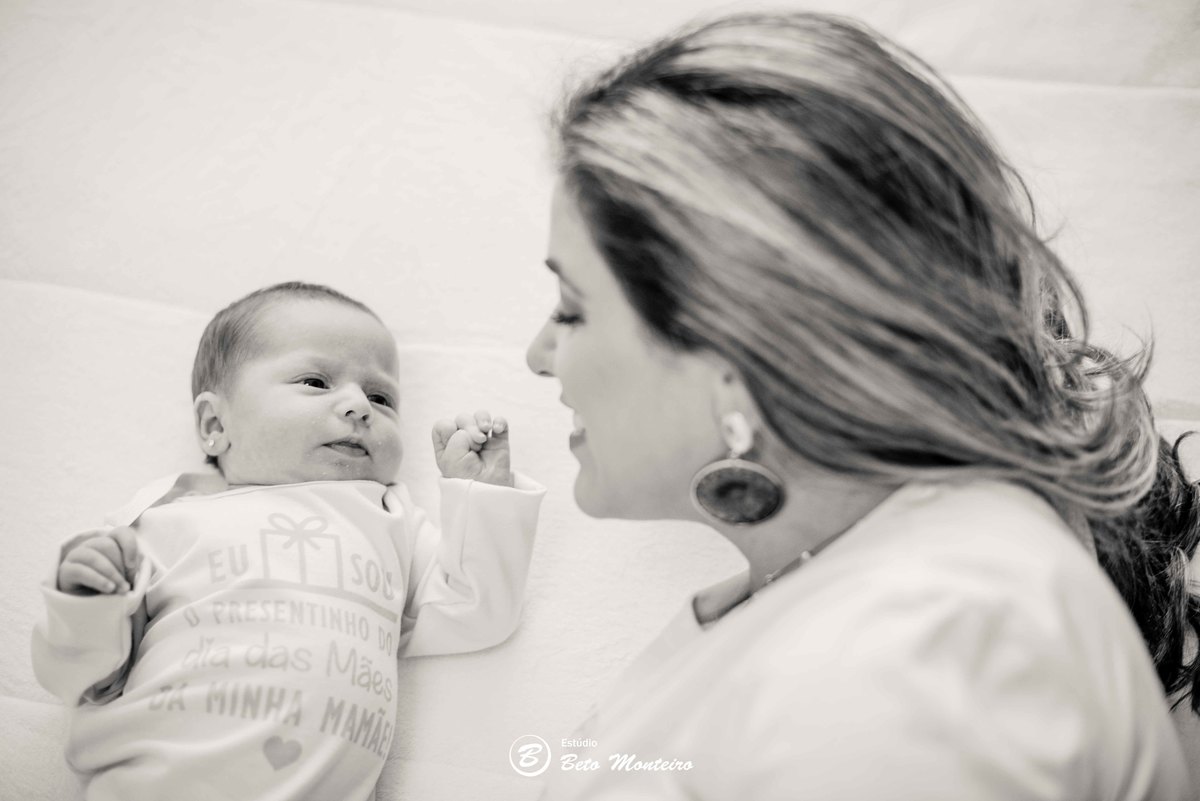 Book fotográfico Infantil - Book de fotos - Book de Criança - Book de Bebê - Book Menina - Book Menino - Estúdio Beto Monteiro - Curitiba - book família - lifestyle - new born - 30 dias