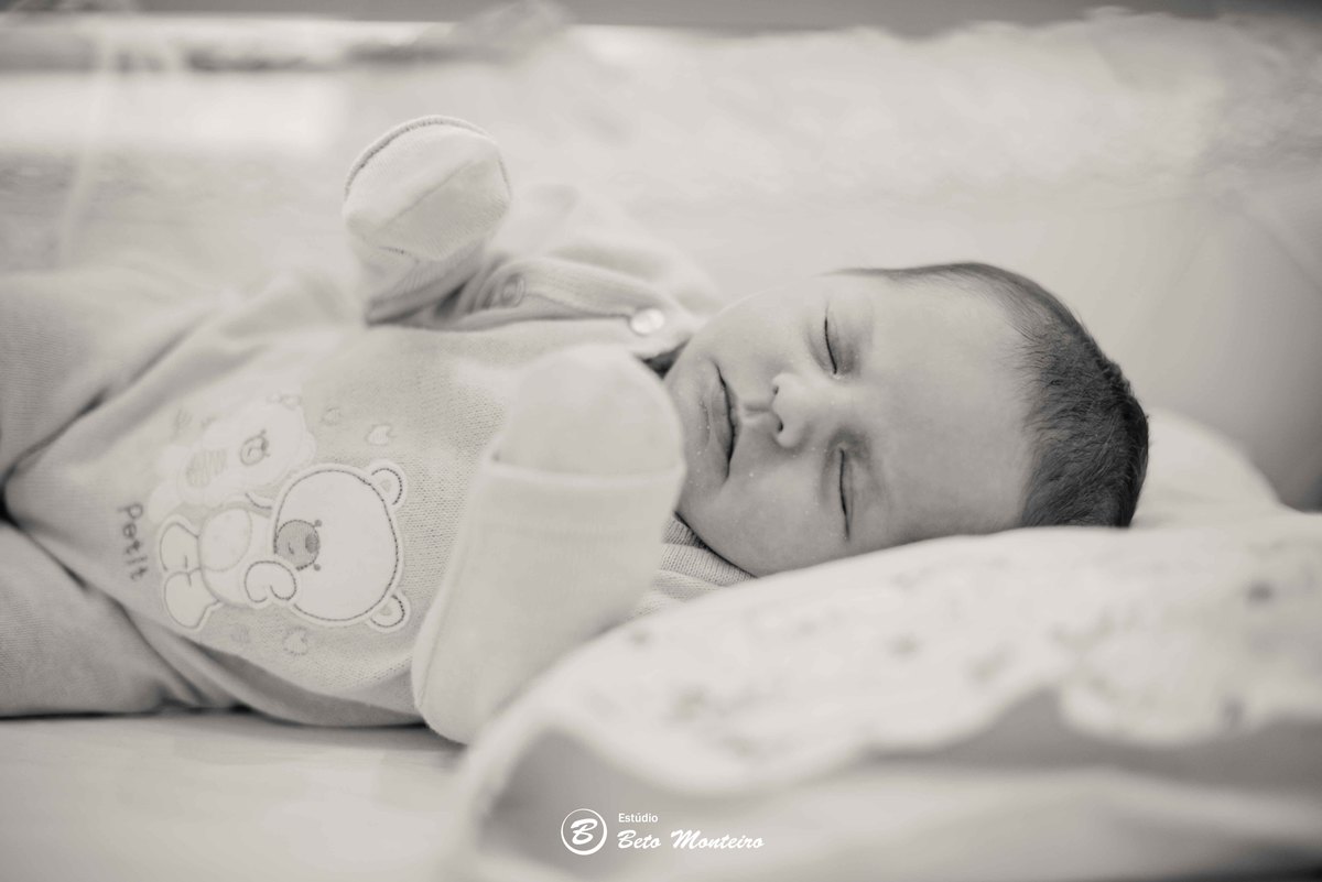 Book fotográfico Infantil - Book de fotos - Book de Criança - Book de Bebê - Book Menina - Book Menino - Estúdio Beto Monteiro - Curitiba - book família - lifestyle - new born - 30 dias