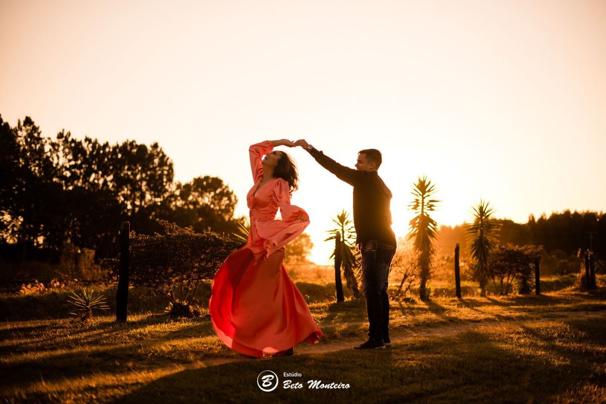 fotografo de casamento - videos de casamento - filmagem - casamento - cinegrafista - filmmaker - wedding - produtora - curitiba - estudio beto monteiro - casal - pre wedding - jady e daniel - cachoeira do alemao - balsa nova - trem - por do sol - sao luiz