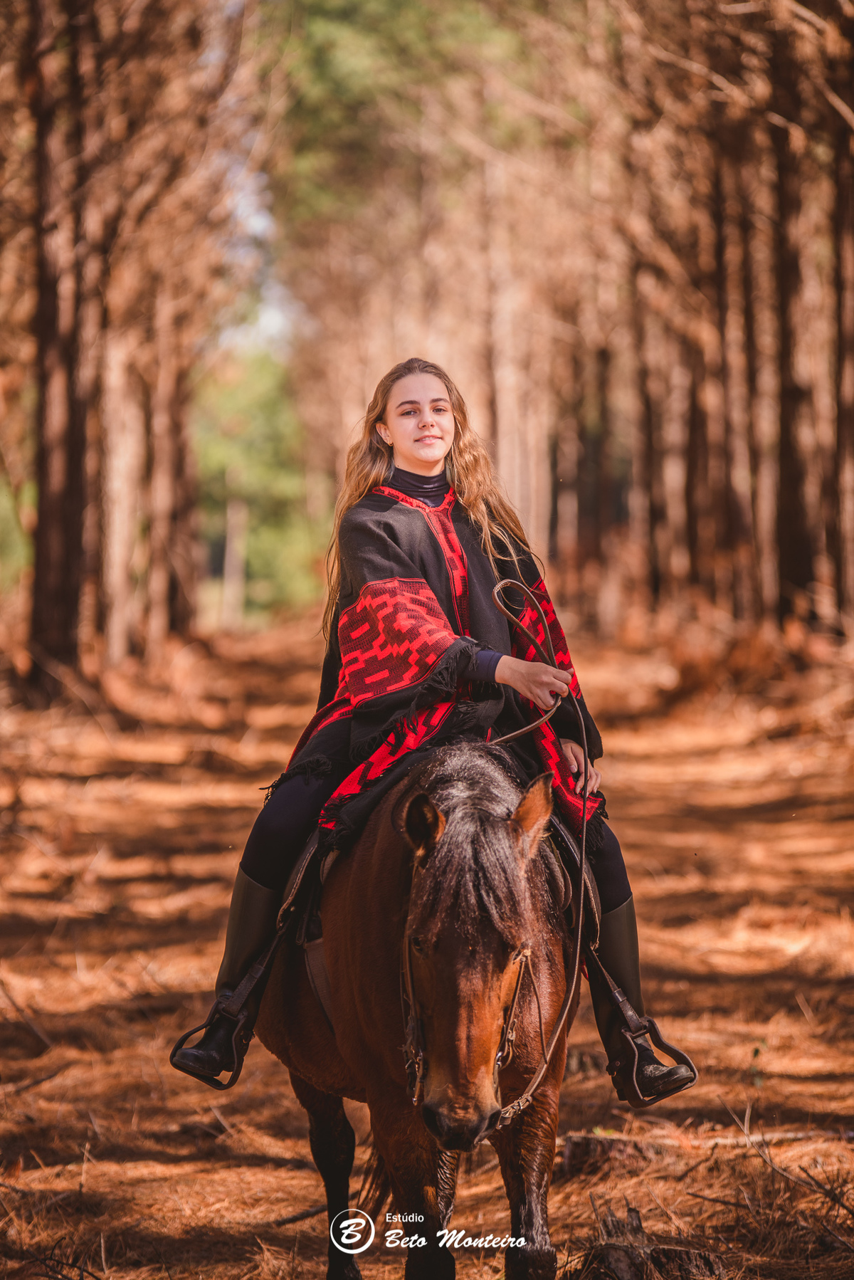 Book de fotos - Estúdio Beto Monteiro - Curitiba - book família - lifestyle - cavalo - cavalgada - sessão de fotos família - familia - sao luiz do puruna - rancho ventania - balsa nova - Luciana Tavora