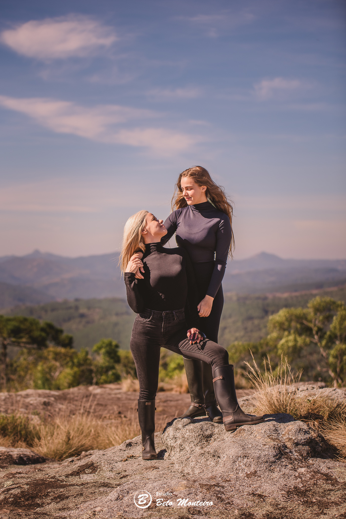 Book de fotos - Estúdio Beto Monteiro - Curitiba - book família - lifestyle - cavalo - cavalgada - sessão de fotos família - familia - sao luiz do puruna - rancho ventania - balsa nova - Luciana Tavora