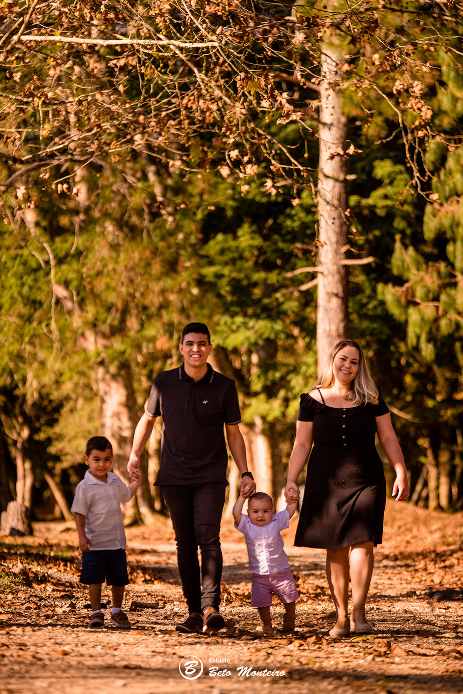 Book fotográfico Infantil - Book de fotos - Book de Criança - Book de Bebê - Book Menina - Book Menino - Estúdio Beto Monteiro - Curitiba - book família - lifestyle - smash the cake - avengers - theo - mariana e erick - cabanha matoski