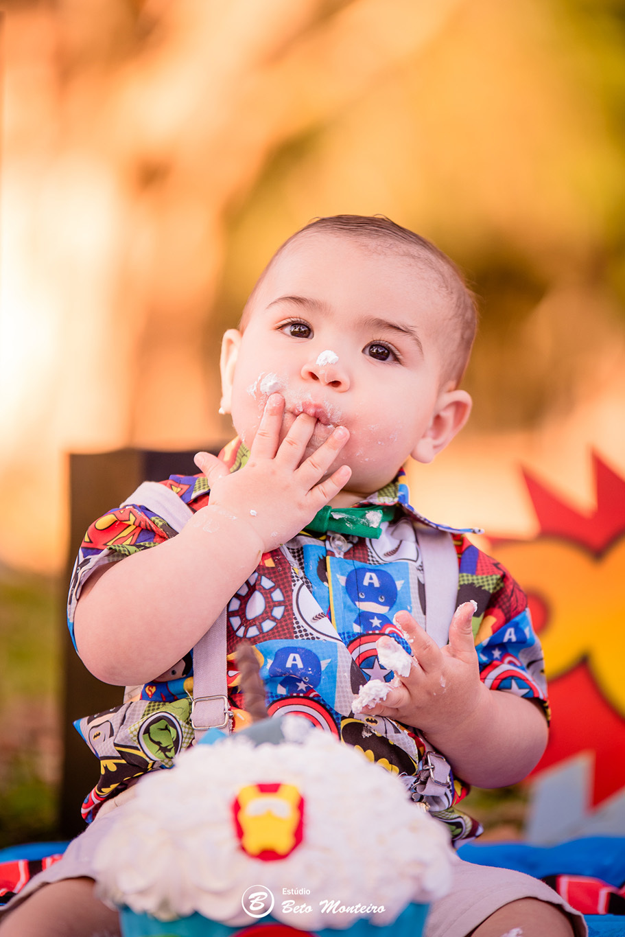 Book fotográfico Infantil - Book de fotos - Book de Criança - Book de Bebê - Book Menina - Book Menino - Estúdio Beto Monteiro - Curitiba - book família - lifestyle - smash the cake - avengers - theo - mariana e erick - cabanha matoski