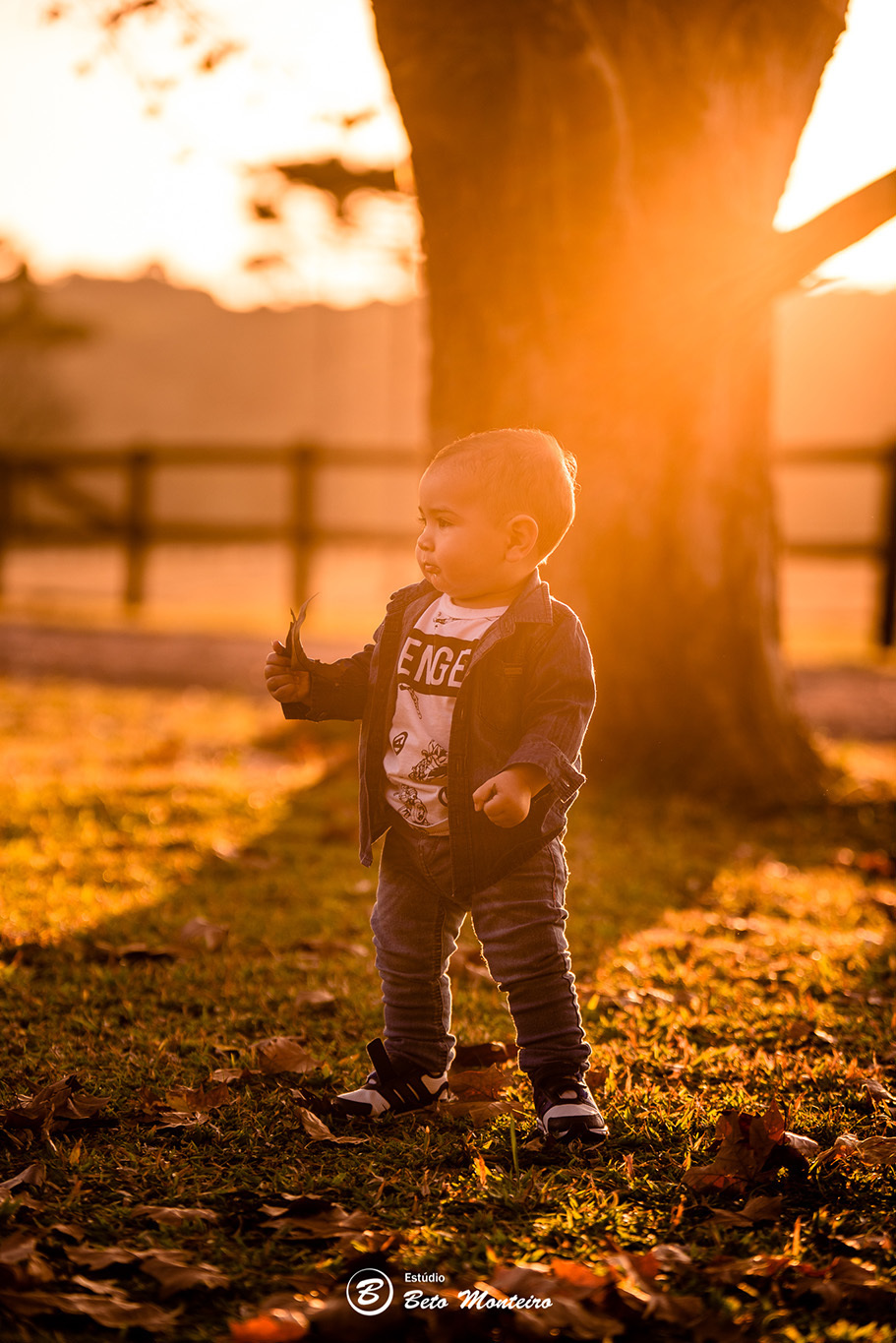 Book fotográfico Infantil - Book de fotos - Book de Criança - Book de Bebê - Book Menina - Book Menino - Estúdio Beto Monteiro - Curitiba - book família - lifestyle - smash the cake - avengers - theo - mariana e erick - cabanha matoski