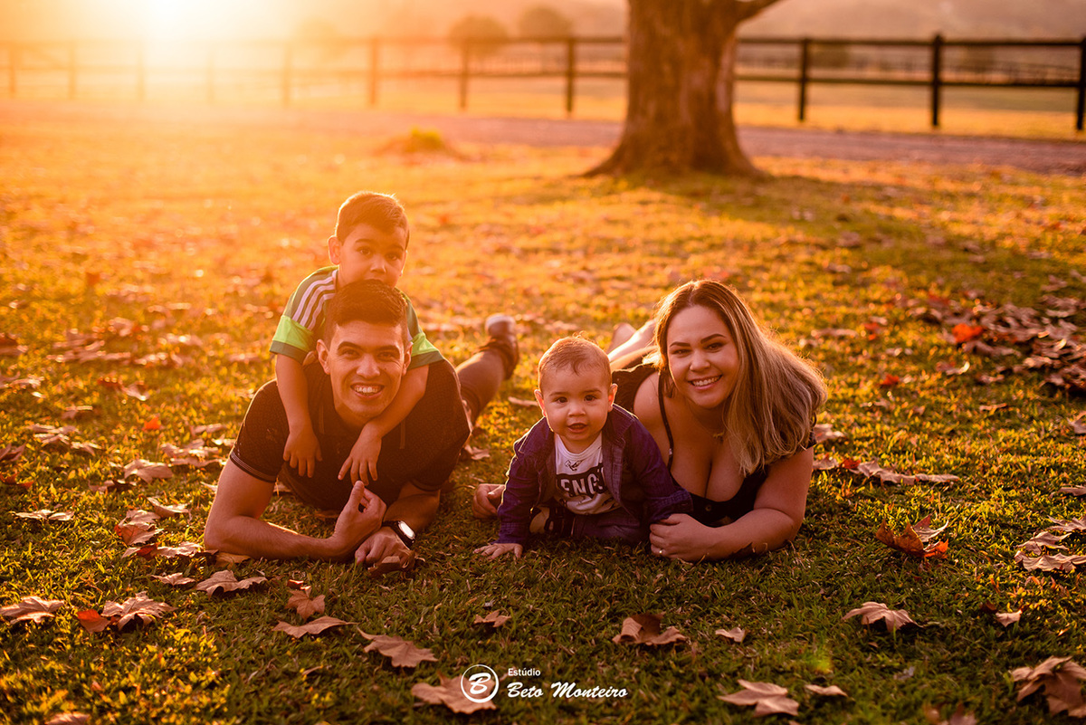 Book fotográfico Infantil - Book de fotos - Book de Criança - Book de Bebê - Book Menina - Book Menino - Estúdio Beto Monteiro - Curitiba - book família - lifestyle - smash the cake - avengers - theo - mariana e erick - cabanha matoski