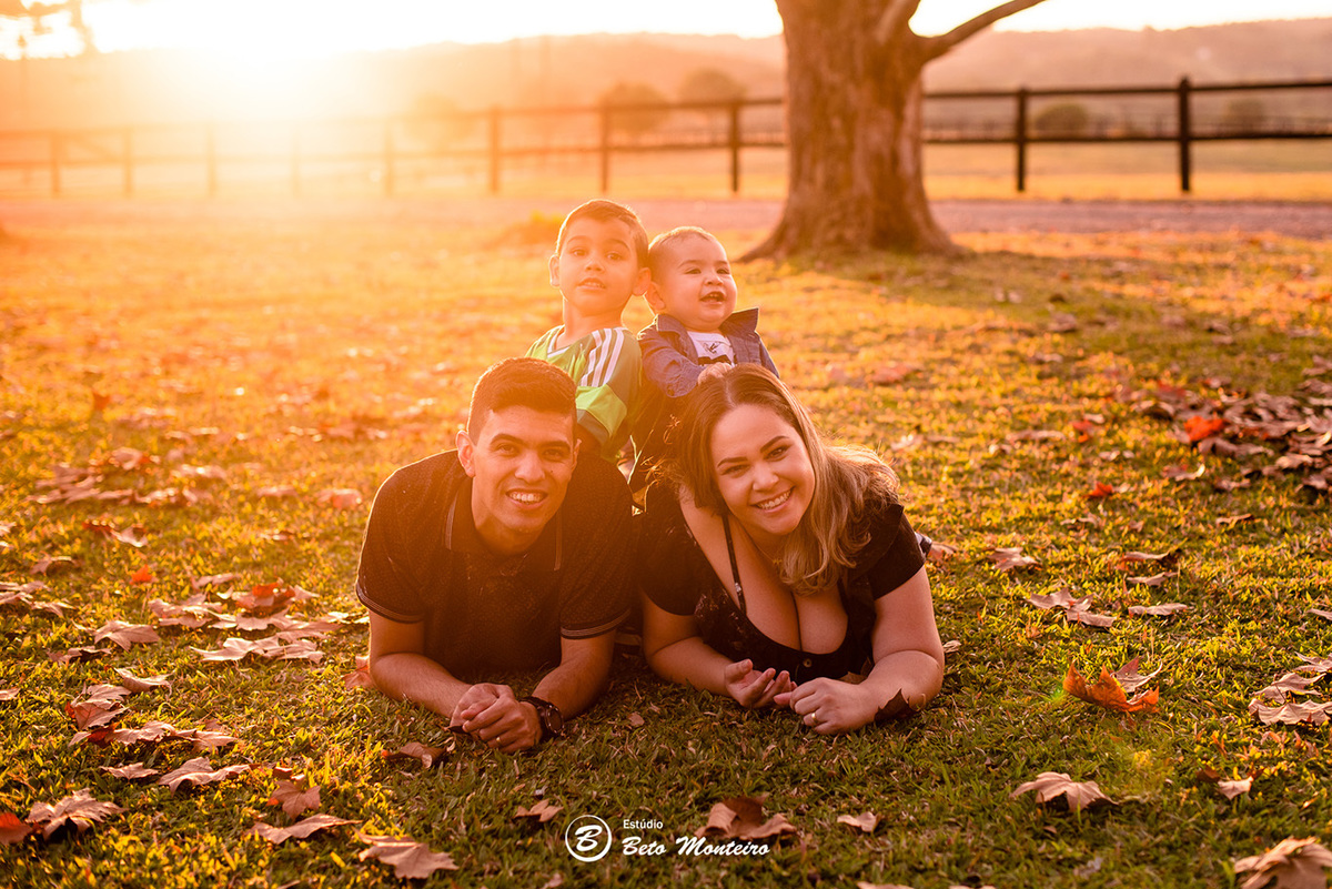 Book fotográfico Infantil - Book de fotos - Book de Criança - Book de Bebê - Book Menina - Book Menino - Estúdio Beto Monteiro - Curitiba - book família - lifestyle - smash the cake - avengers - theo - mariana e erick - cabanha matoski