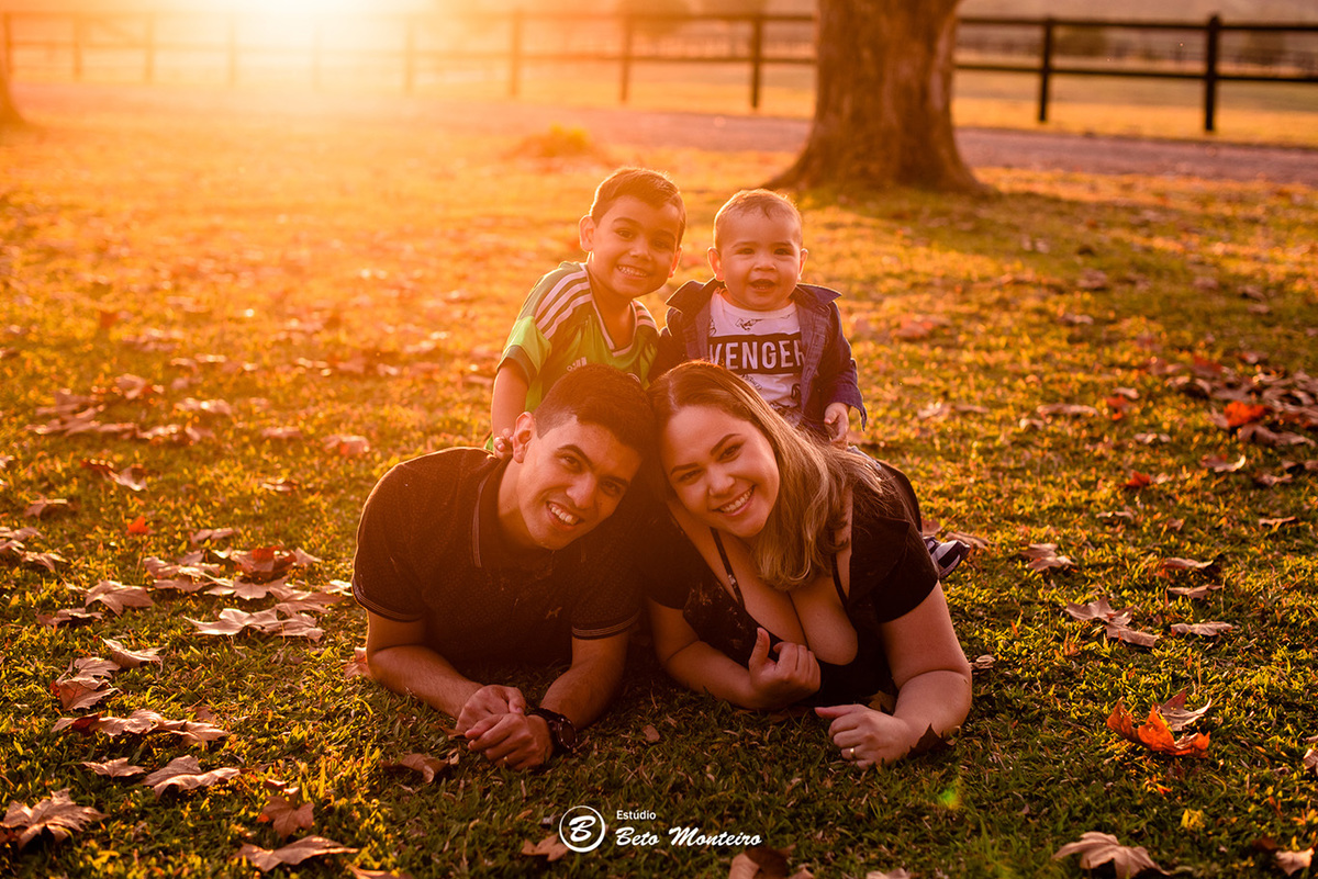 Book fotográfico Infantil - Book de fotos - Book de Criança - Book de Bebê - Book Menina - Book Menino - Estúdio Beto Monteiro - Curitiba - book família - lifestyle - smash the cake - avengers - theo - mariana e erick - cabanha matoski