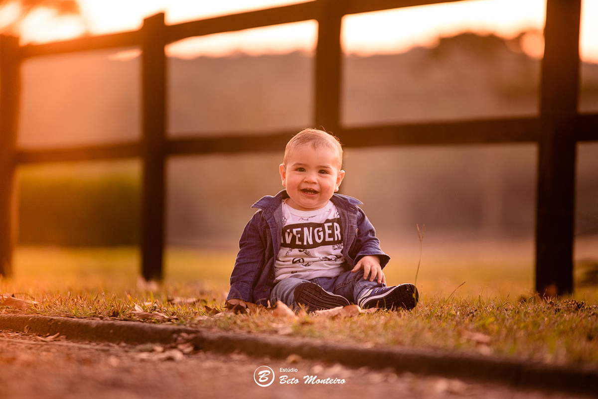 Book fotográfico Infantil - Book de fotos - Book de Criança - Book de Bebê - Book Menina - Book Menino - Estúdio Beto Monteiro - Curitiba - book família - lifestyle - smash the cake - avengers - theo - mariana e erick - cabanha matoski