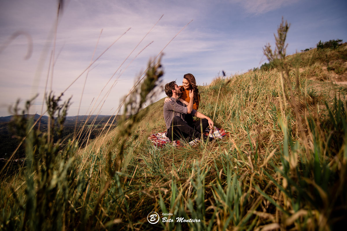 fotografo de casamento - videos de casamento - filmagem - casamento - cinegrafista - filmmaker - wedding - produtora - curitiba - estudio beto monteiro - casal - pre wedding - renata e silas - morro da palha - dia do casamento