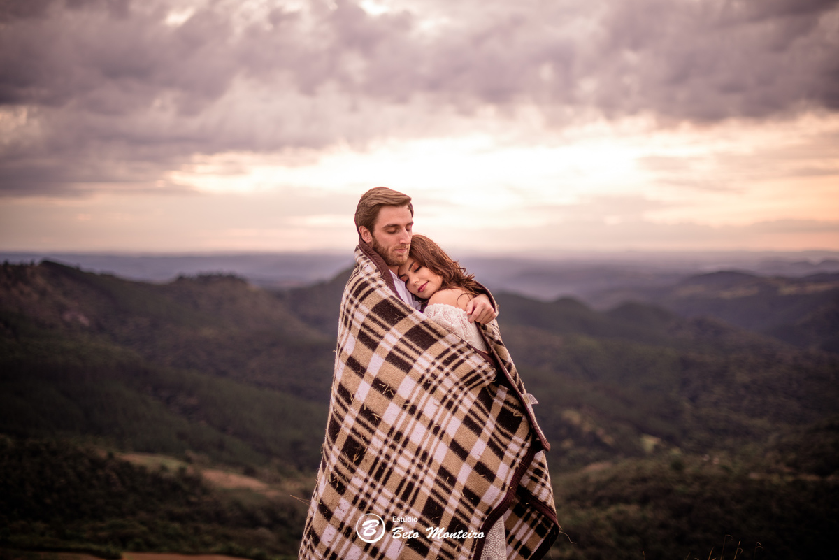 fotografo de casamento - videos de casamento - filmagem - casamento - cinegrafista - filmmaker - wedding - produtora - curitiba - estudio beto monteiro - casal - pre wedding - renata e silas - morro da palha - dia do casamento