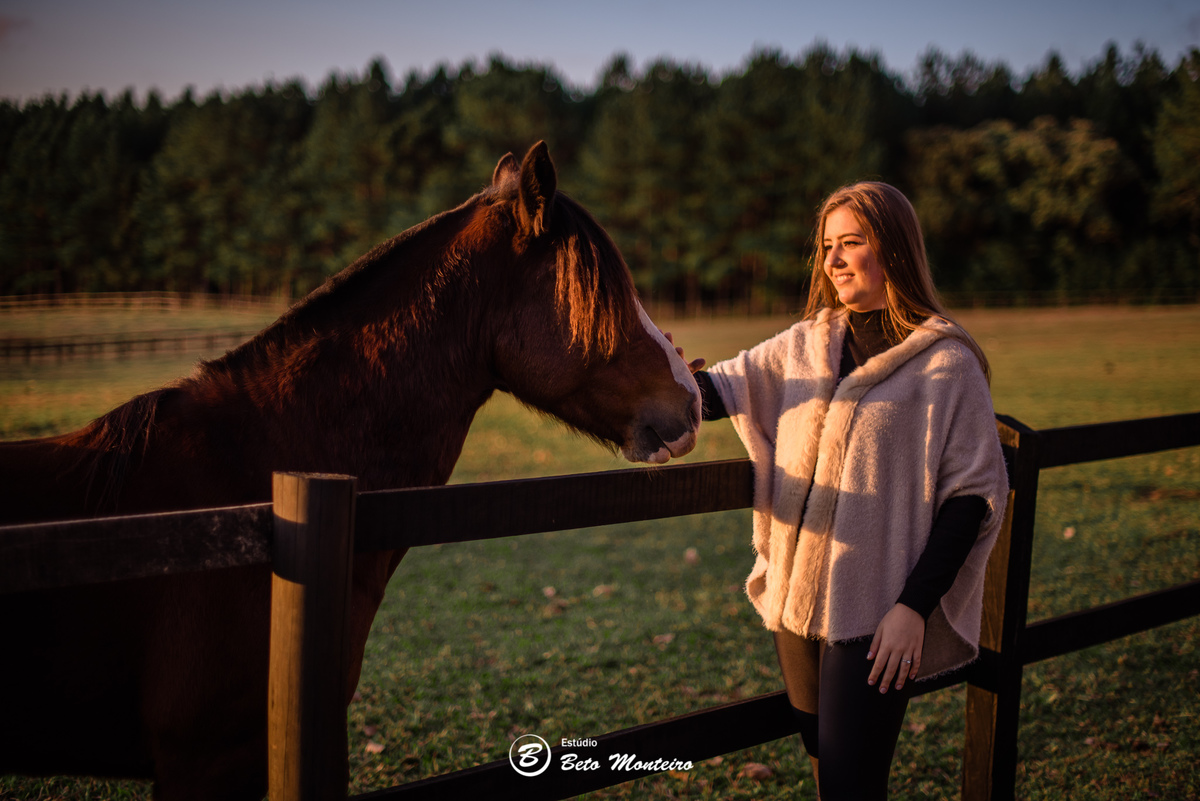 Aniversário de 15 anos - Foto e Filmagem de 15 anos - Debutante - Estúdio Beto Monteiro - Curitiba - fotografo de 15 anos - sessao de fotos - book de fotos - book de 15 anos - fotografo - cabanha matoski - tamirys 