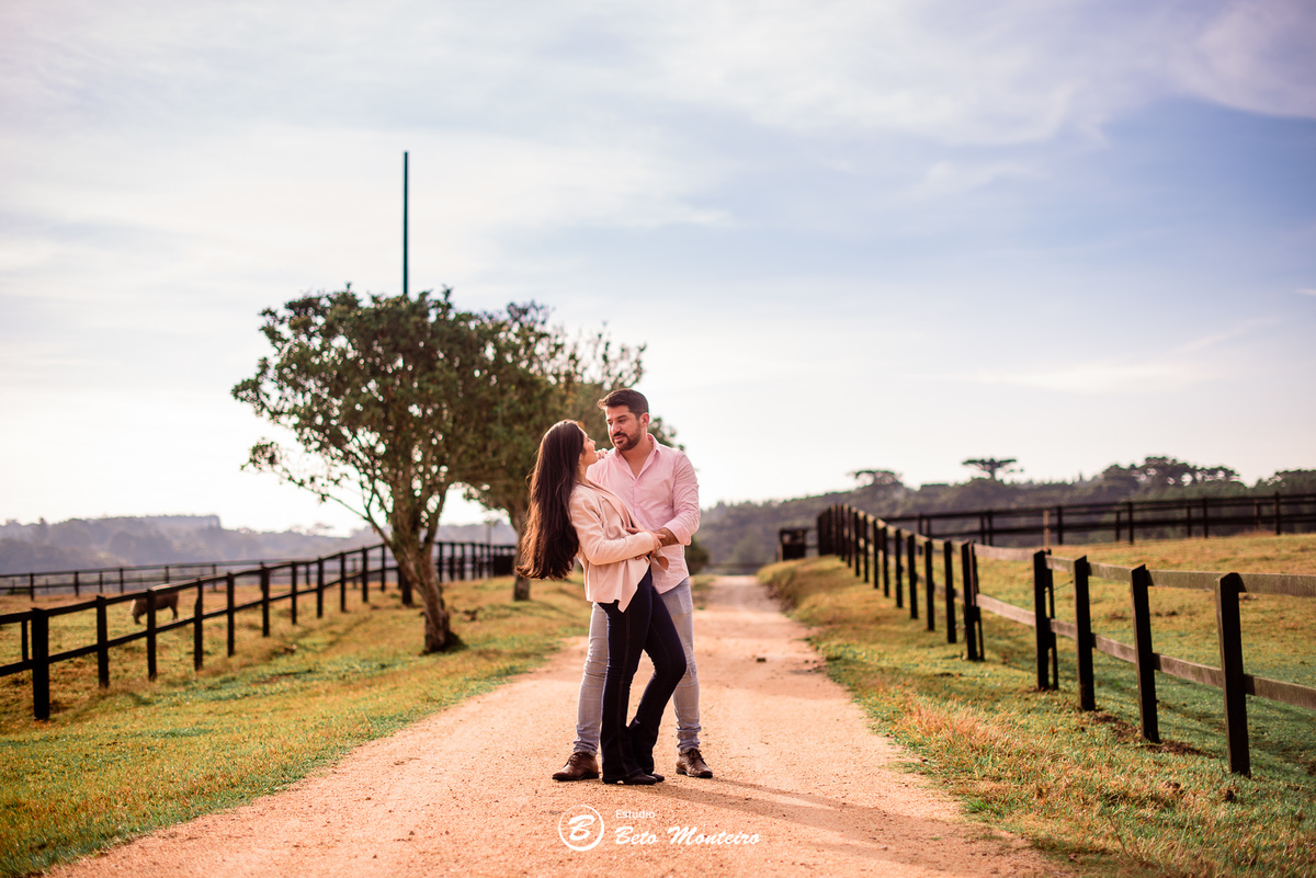 fotografo de casamento - videos de casamento - filmagem - casamento - cinegrafista - filmmaker - wedding - produtora - curitiba - estudio beto monteiro - casal - pre wedding - Taina e Marcelo - cabanha matoski - cavalo