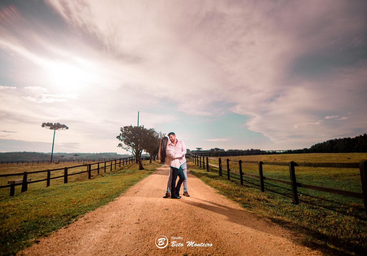 fotografo de casamento - videos de casamento - filmagem - casamento - cinegrafista - filmmaker - wedding - produtora - curitiba - estudio beto monteiro - casal - pre wedding - Taina e Marcelo - cabanha matoski - cavalo