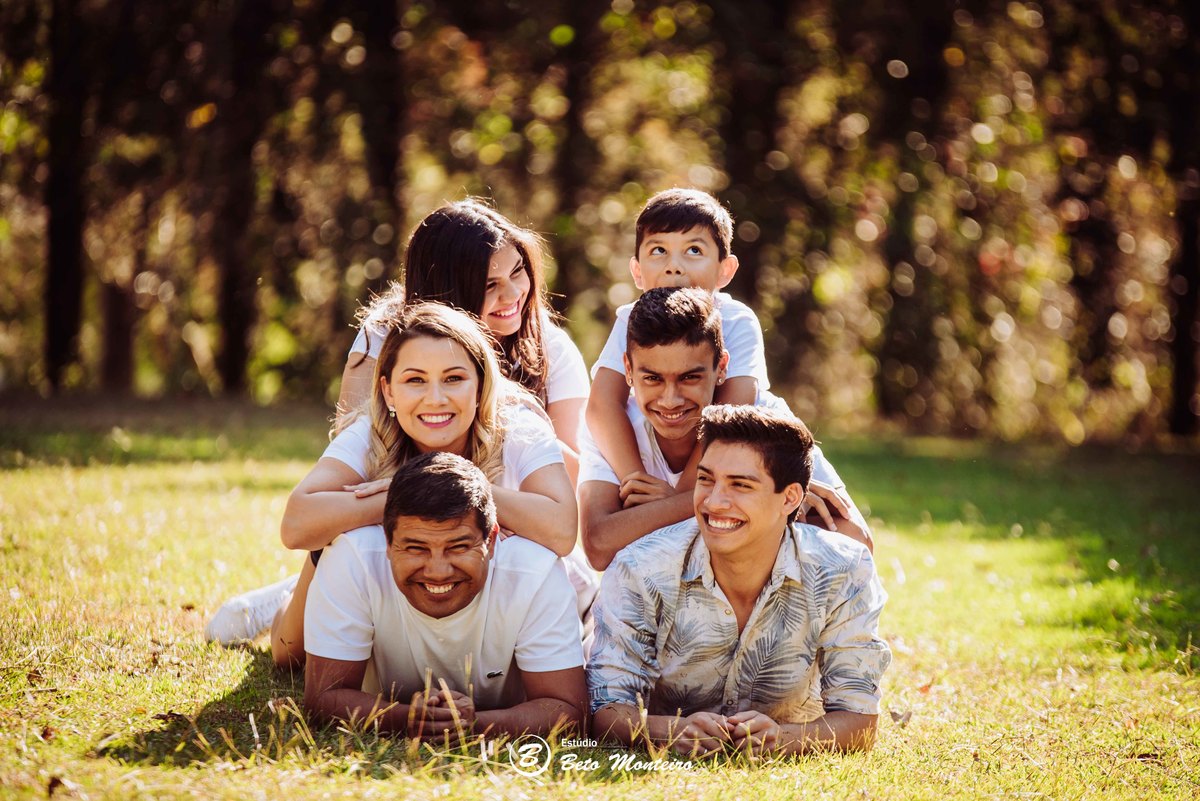 Aniversário de 15 anos - Foto e Filmagem de 15 anos - Debutante - Estúdio Beto Monteiro - Curitiba - fotografo de 15 anos - sessao de fotos - book de fotos - book de 15 anos - fotografo - bruna - família - laggus eventos