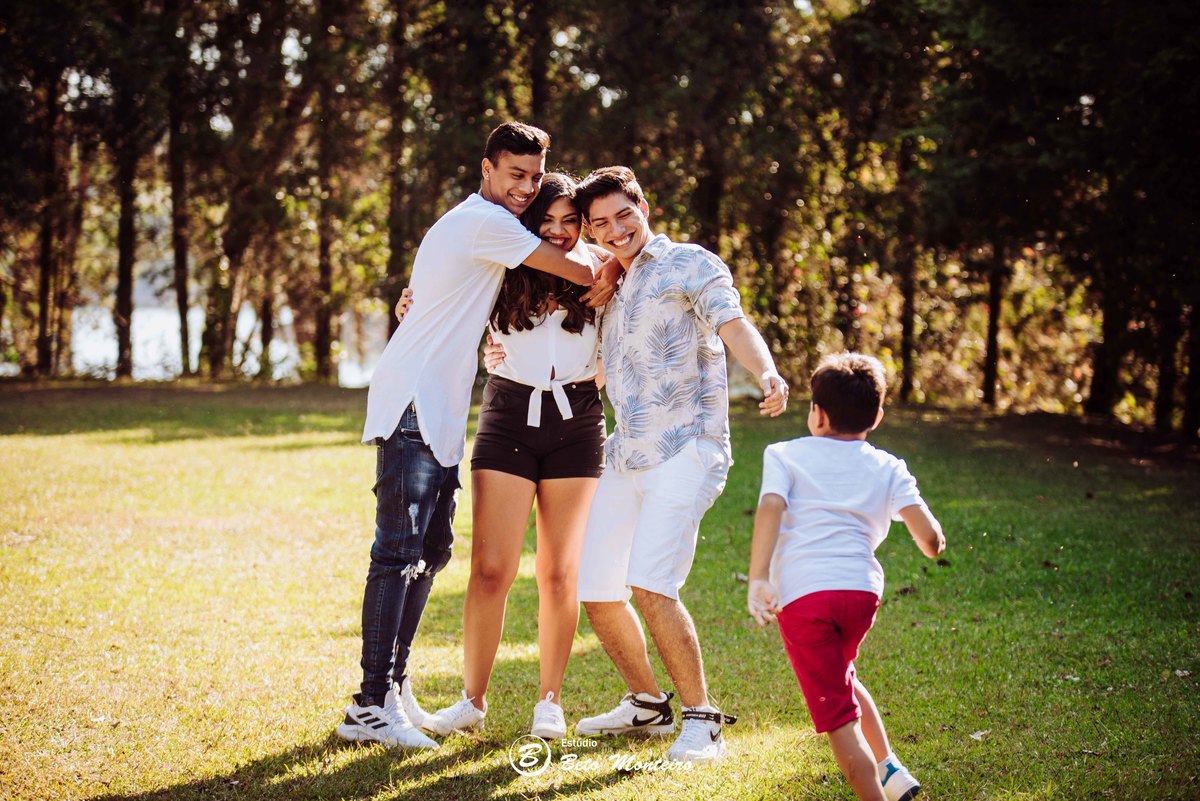 Aniversário de 15 anos - Foto e Filmagem de 15 anos - Debutante - Estúdio Beto Monteiro - Curitiba - fotografo de 15 anos - sessao de fotos - book de fotos - book de 15 anos - fotografo - bruna - família - laggus eventos