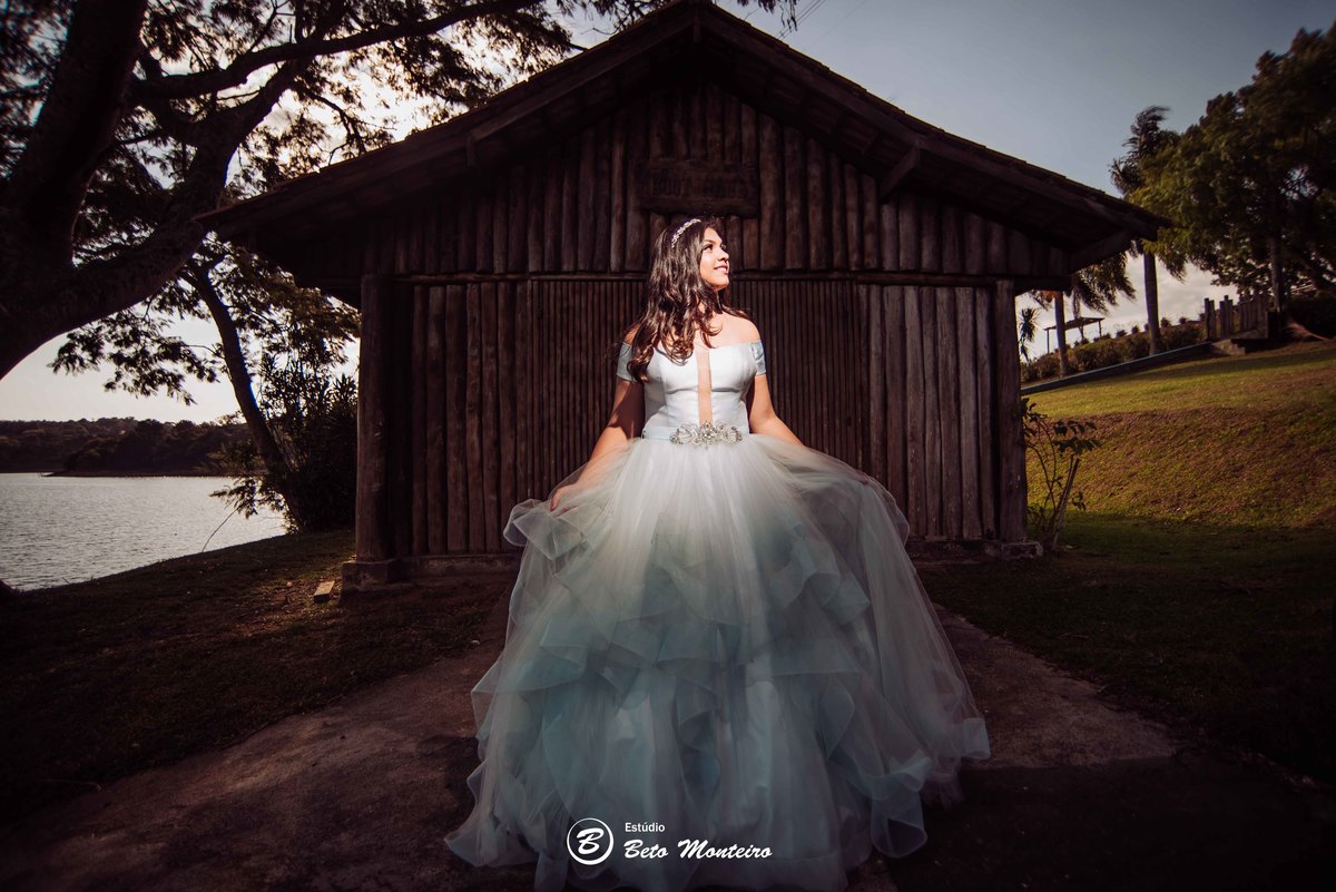 Aniversário de 15 anos - Foto e Filmagem de 15 anos - Debutante - Estúdio Beto Monteiro - Curitiba - fotografo de 15 anos - sessao de fotos - book de fotos - book de 15 anos - fotografo - bruna - família - laggus eventos