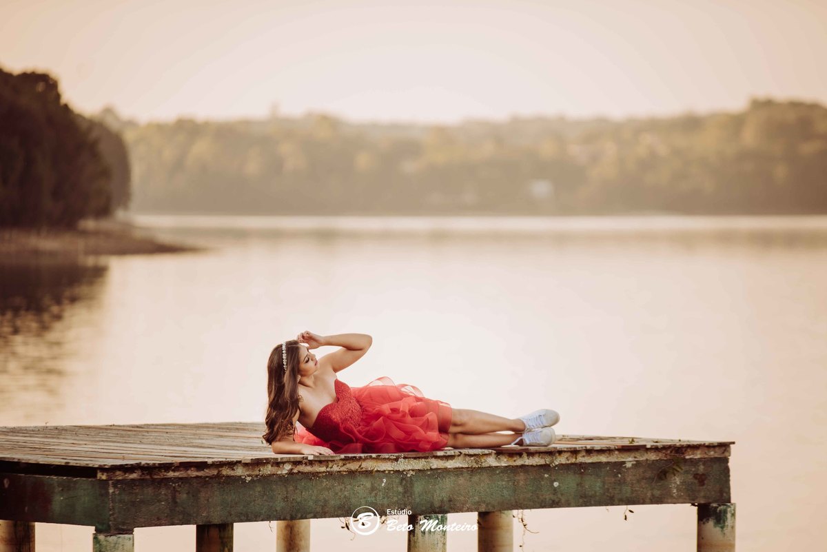 Aniversário de 15 anos - Foto e Filmagem de 15 anos - Debutante - Estúdio Beto Monteiro - Curitiba - fotografo de 15 anos - sessao de fotos - book de fotos - book de 15 anos - fotografo - bruna - família - laggus eventos