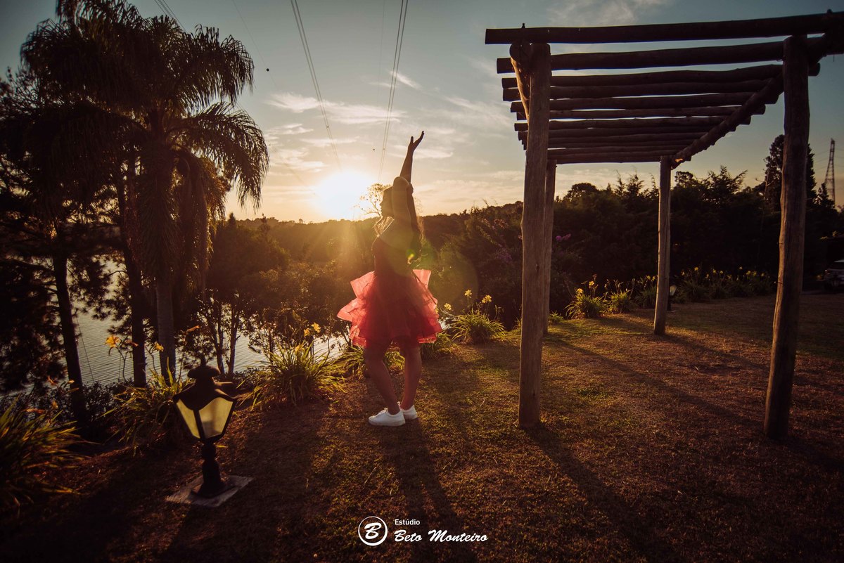 Aniversário de 15 anos - Foto e Filmagem de 15 anos - Debutante - Estúdio Beto Monteiro - Curitiba - fotografo de 15 anos - sessao de fotos - book de fotos - book de 15 anos - fotografo - bruna - família - laggus eventos