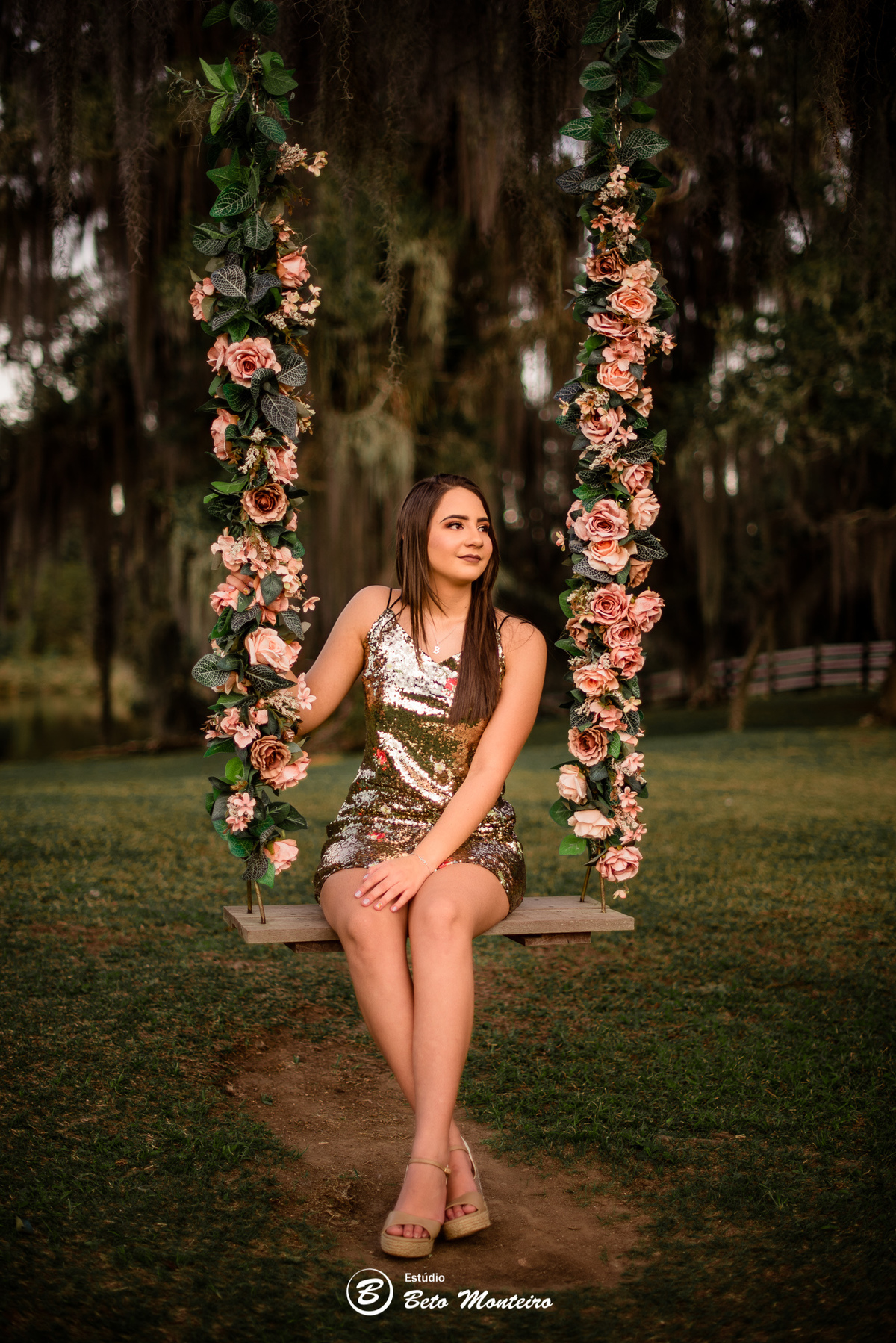 Aniversário de 15 anos - Foto e Filmagem de 15 anos - Debutante - Estúdio Beto Monteiro - Curitiba - fotografo de 15 anos - sessao de fotos - book de fotos - book de 15 anos - fotografo - bianca - família - chacara ienkot