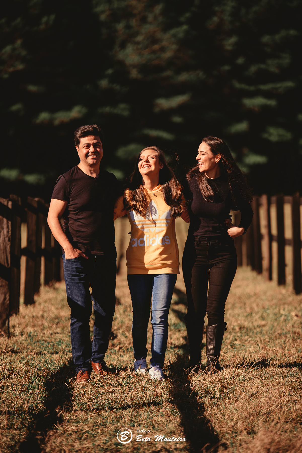 Aniversário de 15 anos - Foto e Filmagem de 15 anos - Debutante - Estúdio Beto Monteiro - Curitiba - fotografo de 15 anos - sessao de fotos - book de fotos - book de 15 anos - fotografo - nicole sendas - paola - jocelio - familia - cabanha matoski - haras