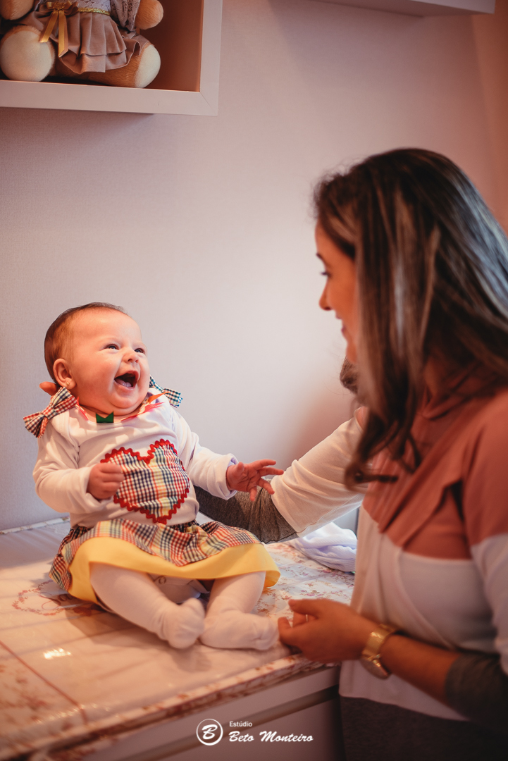 Book fotográfico Infantil - Book de fotos - Book de Criança - Book de Bebê - Book Menina - Book Menino - Estúdio Beto Monteiro - Curitiba - book família - lifestyle - new born - 3 meses