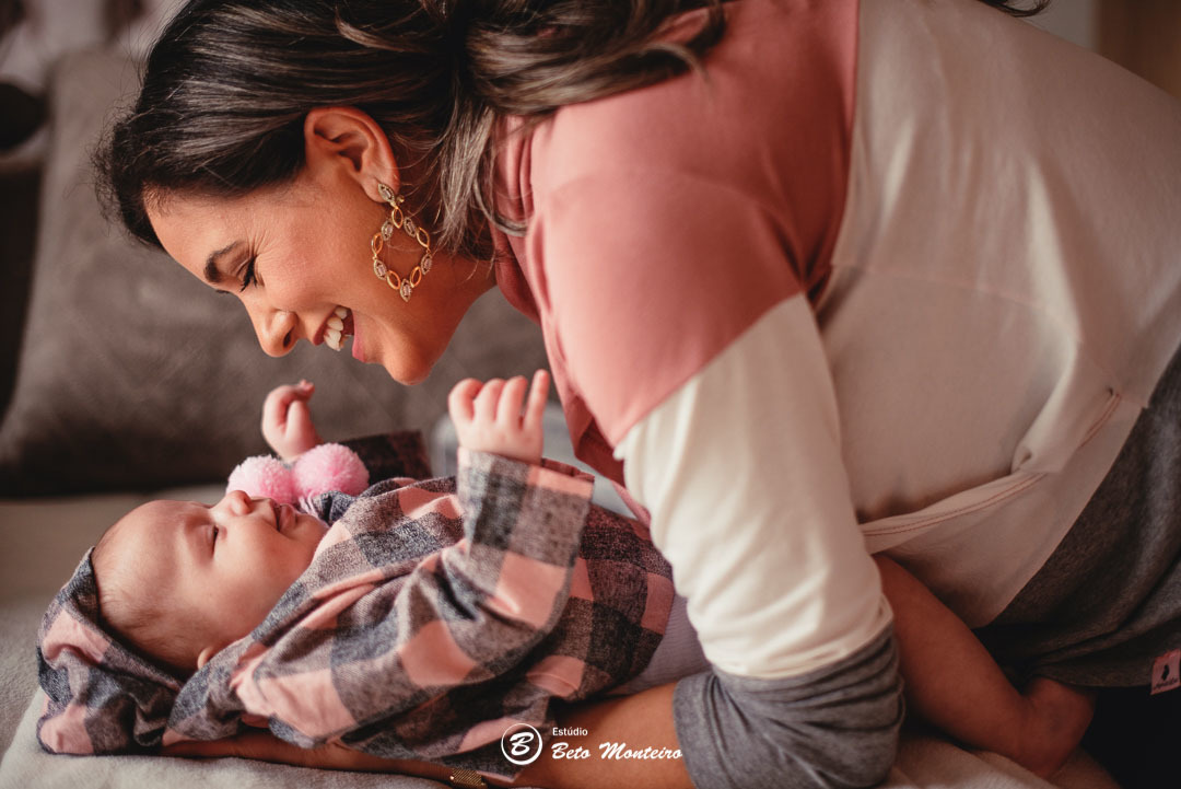 Book fotográfico Infantil - Book de fotos - Book de Criança - Book de Bebê - Book Menina - Book Menino - Estúdio Beto Monteiro - Curitiba - book família - lifestyle - new born - 3 meses