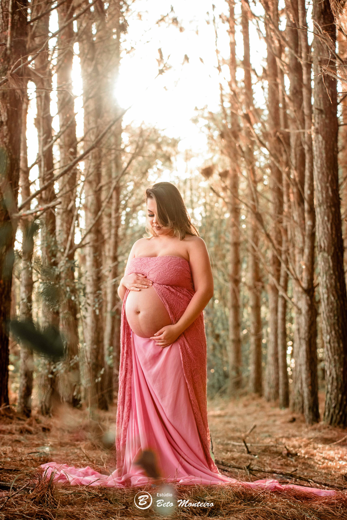 Book Gestante e Familia em Curitiba - Book de gestante lifestyle - Fotos ao ar livre - Fotos em estúdio - Grávida - Gestação - Estudio Beto Monteiro - Cabanha Matoski - Daniela - Ale - Heitor