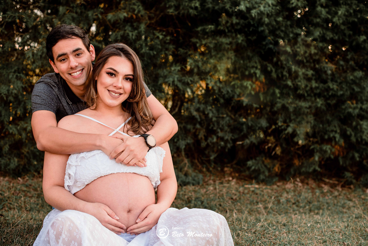 Book Gestante e Familia em Curitiba - Book de gestante lifestyle - Fotos ao ar livre - Fotos em estúdio - Grávida - Gestação - Estudio Beto Monteiro - Cabanha Matoski - Daniela - Ale - Heitor