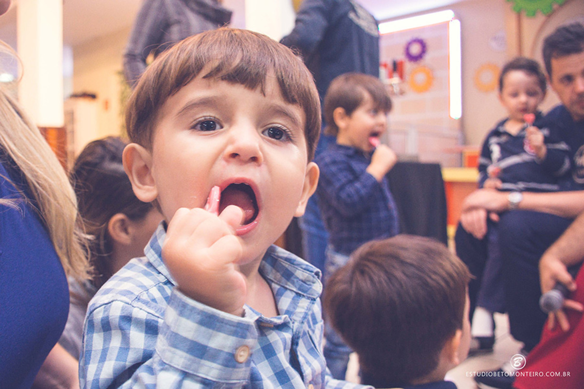 Book fotográfico Infantil - Book de fotos - Book de Criança - Book de Bebê - Book Menina - Book Menino - Estúdio Beto Monteiro - Curitiba - book família - lifestyle - new born - enzo - aniversario infantil - aniversario