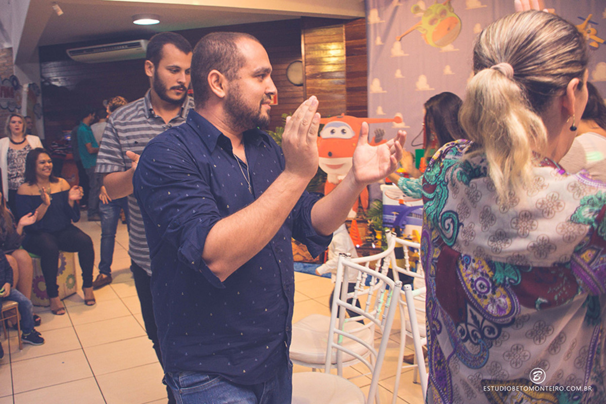 Book fotográfico Infantil - Book de fotos - Book de Criança - Book de Bebê - Book Menina - Book Menino - Estúdio Beto Monteiro - Curitiba - book família - lifestyle - new born - enzo - aniversario infantil - aniversario