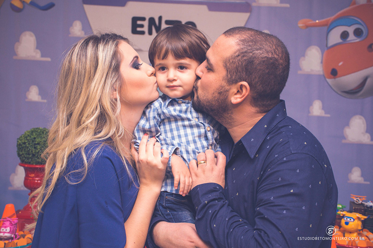 Book fotográfico Infantil - Book de fotos - Book de Criança - Book de Bebê - Book Menina - Book Menino - Estúdio Beto Monteiro - Curitiba - book família - lifestyle - new born - enzo - aniversario infantil - aniversario