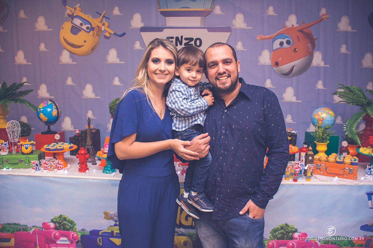 Book fotográfico Infantil - Book de fotos - Book de Criança - Book de Bebê - Book Menina - Book Menino - Estúdio Beto Monteiro - Curitiba - book família - lifestyle - new born - enzo - aniversario infantil - aniversario