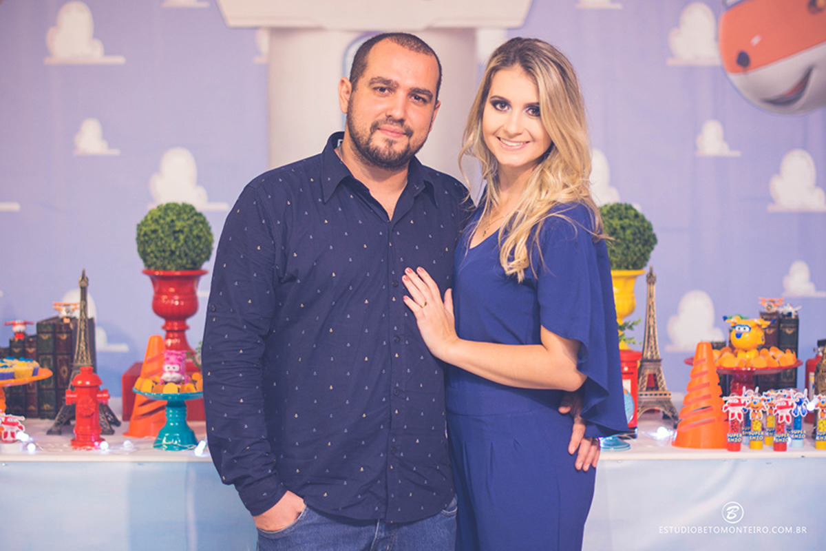 Book fotográfico Infantil - Book de fotos - Book de Criança - Book de Bebê - Book Menina - Book Menino - Estúdio Beto Monteiro - Curitiba - book família - lifestyle - new born - enzo - aniversario infantil - aniversario