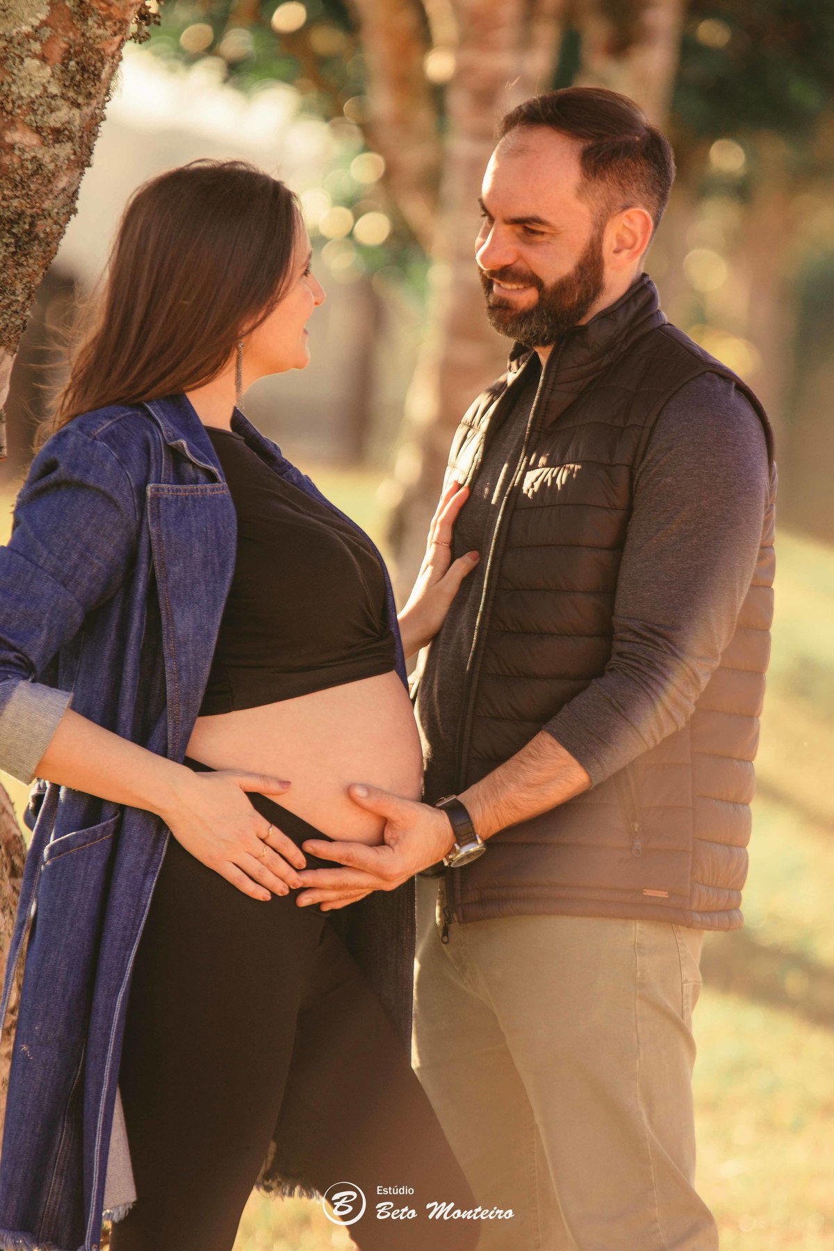 Book Gestante e Família em Curitiba - Book de gestante lifestyle - Fotos ao ar livre - Fotos em estúdio - Grávida - Gestação - Estudio Beto Monteiro - Cabanha Matoski - Lidia - Diego - Luana - Meg - Léo