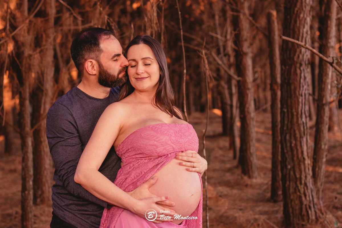 Book Gestante e Família em Curitiba - Book de gestante lifestyle - Fotos ao ar livre - Fotos em estúdio - Grávida - Gestação - Estudio Beto Monteiro - Cabanha Matoski - Lidia - Diego - Luana - Meg - Léo