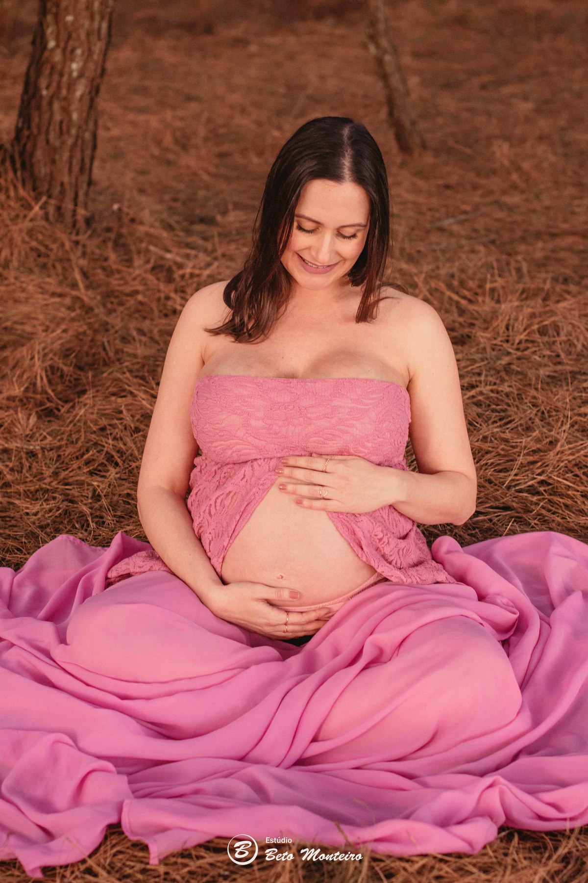 Book Gestante e Família em Curitiba - Book de gestante lifestyle - Fotos ao ar livre - Fotos em estúdio - Grávida - Gestação - Estudio Beto Monteiro - Cabanha Matoski - Lidia - Diego - Luana - Meg - Léo