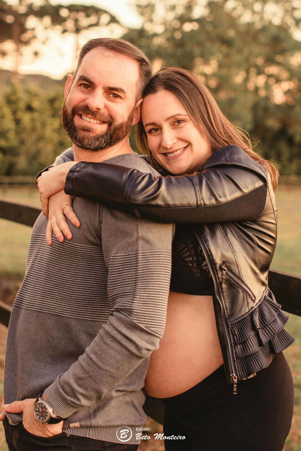 Book Gestante e Família em Curitiba - Book de gestante lifestyle - Fotos ao ar livre - Fotos em estúdio - Grávida - Gestação - Estudio Beto Monteiro - Cabanha Matoski - Lidia - Diego - Luana - Meg - Léo