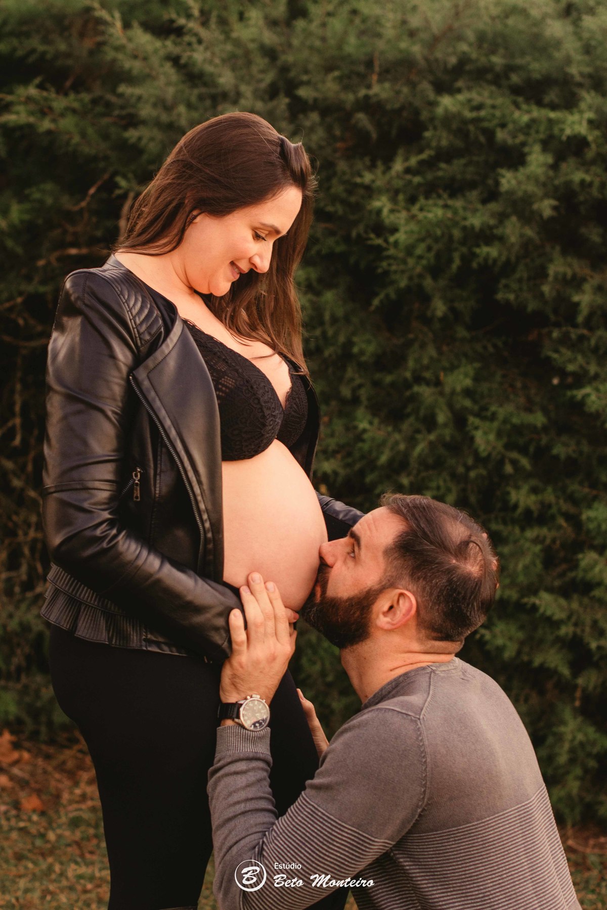 Book Gestante e Família em Curitiba - Book de gestante lifestyle - Fotos ao ar livre - Fotos em estúdio - Grávida - Gestação - Estudio Beto Monteiro - Cabanha Matoski - Lidia - Diego - Luana - Meg - Léo