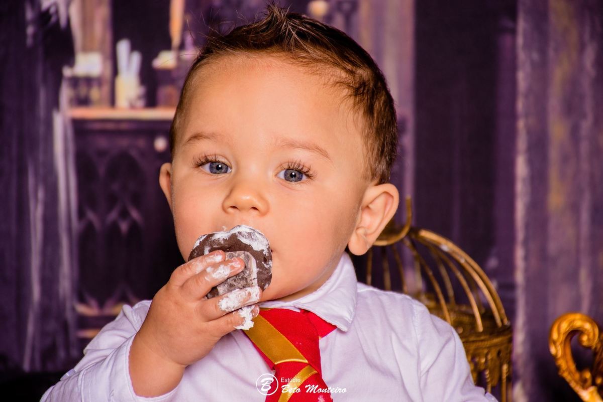 Book fotográfico Infantil - Book de fotos - Book de Criança - Book de Bebê - Book Menina - Book Menino - Book 1 ano -Estúdio Beto Monteiro - Curitiba - smash the cake - harry potter - Noah