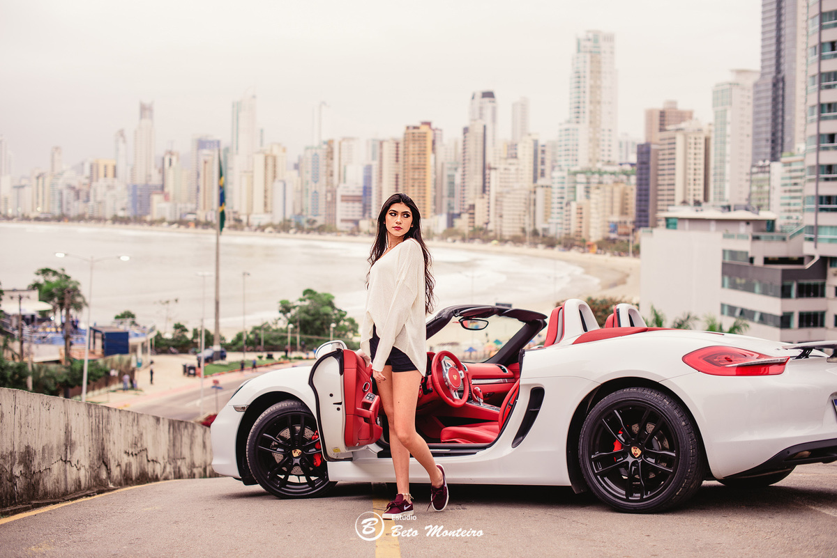 Aniversário de 15 anos - Foto e Filmagem - Debutante - Estúdio Beto Monteiro - Curitiba - fotografo de 15 anos - sessao de fotos - book de fotos - book de 15 anos - fotografo - giulia henning - simone henning - familia - BC - Balneario Camboriu - porshe