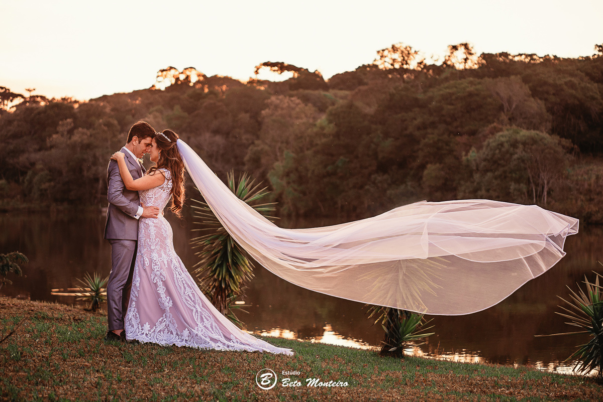 fotografo de casamento - videos de casamento - filmagem - casamento - cinegrafista - filmmaker - wedding - produtora - curitiba - estudio beto monteiro - casal - pre wedding - Tatiane e Michel - Bella Vite - Sol Cerimonialista - Flor de angelina