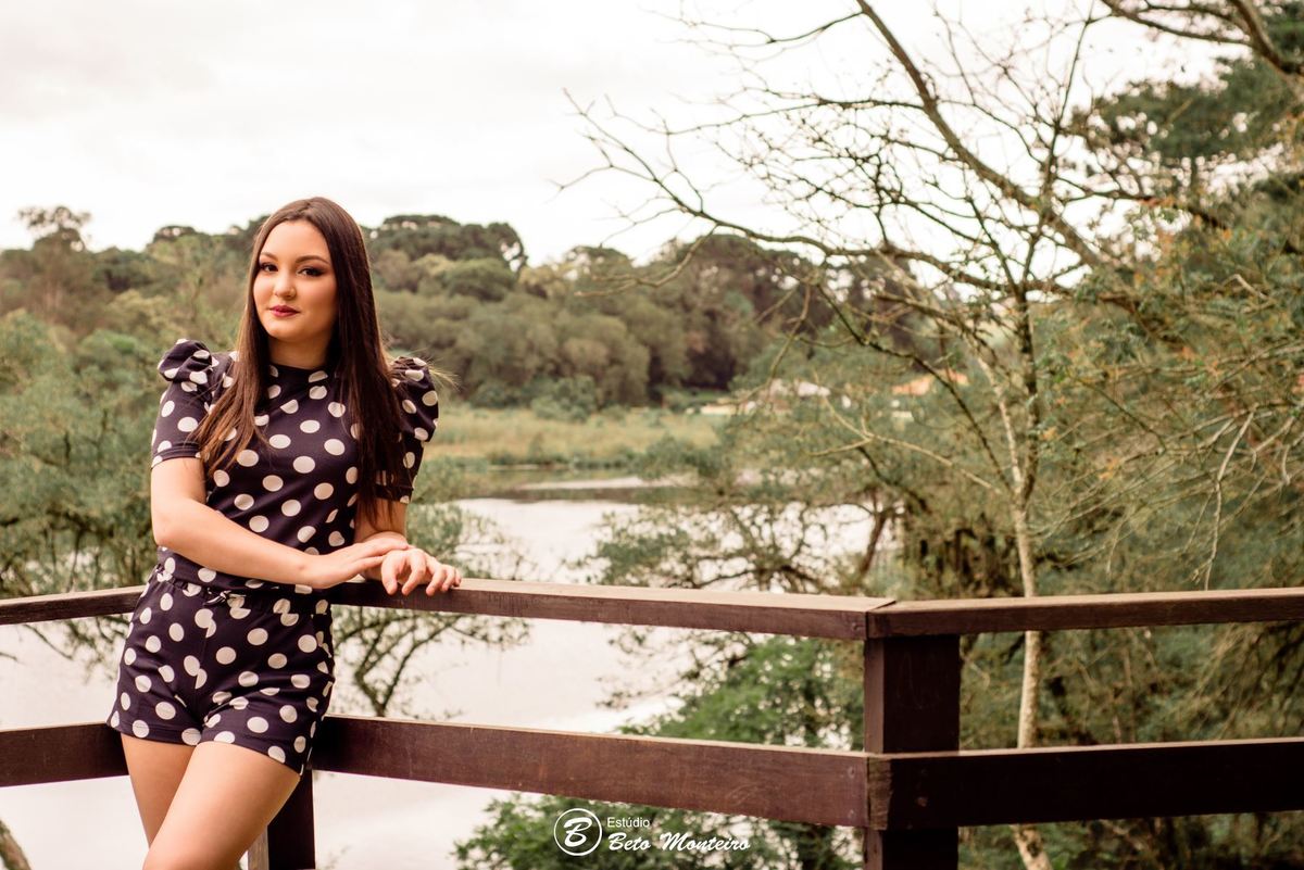 Aniversário de 15 anos - Foto e Filmagem de 15 anos - Debutante - Estúdio Beto Monteiro - Curitiba - fotografo de 15 anos - sessao de fotos - book de fotos - book de 15 anos - fotografo - fotógrafa - thifany - família - parque - parque lago azul
