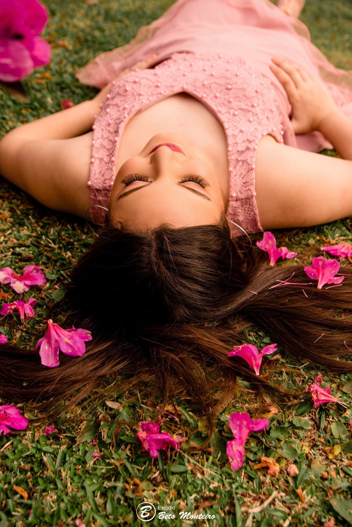 Aniversário de 15 anos - Foto e Filmagem de 15 anos - Debutante - Estúdio Beto Monteiro - Curitiba - fotografo de 15 anos - sessao de fotos - book de fotos - book de 15 anos - fotografo - fotógrafa - thifany - família - parque - parque lago azul