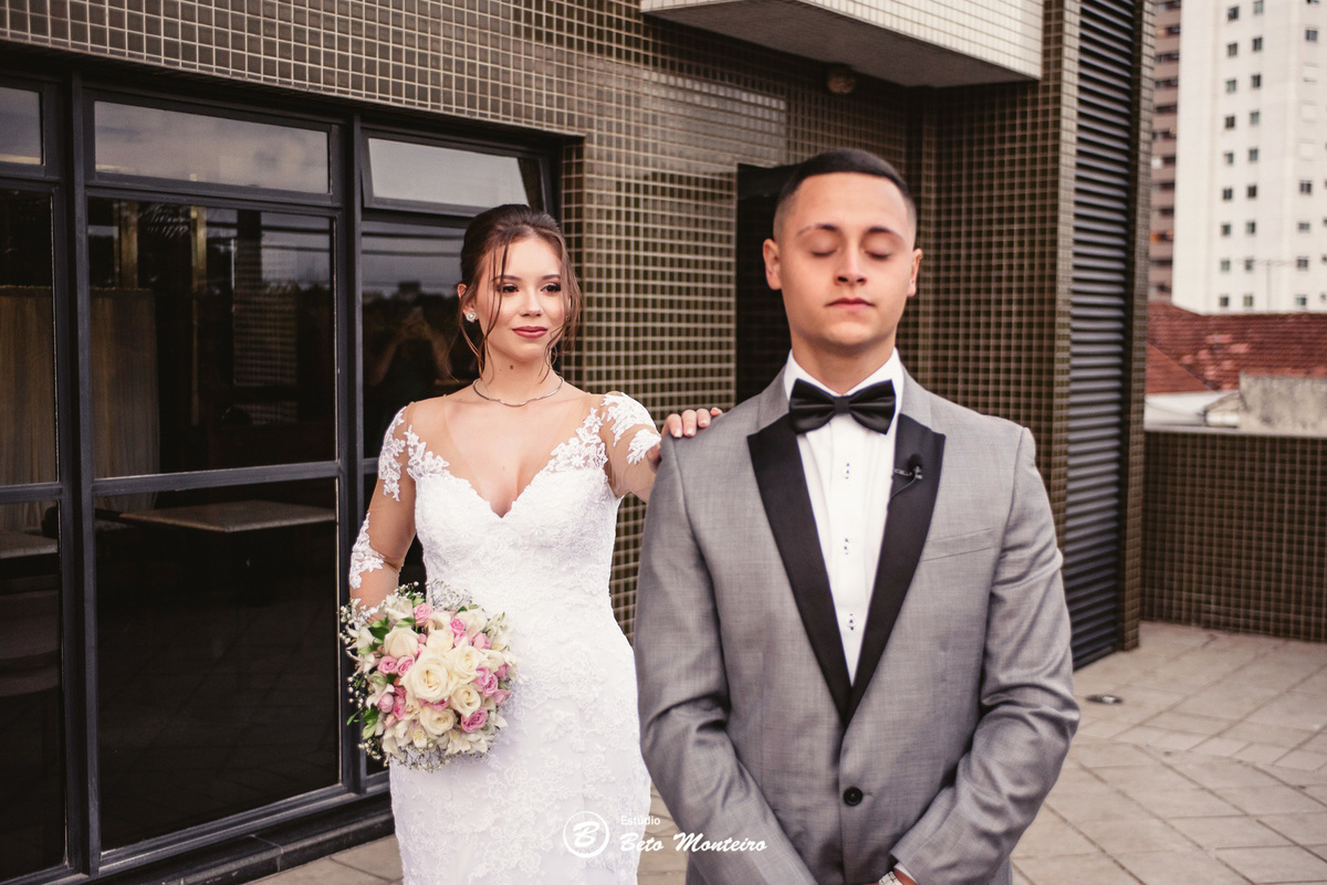 fotografo de casamento - videos de casamento - filmagem - casamento - cinegrafista - filmmaker - wedding - produtora - curitiba - estudio beto monteiro - casal - pre wedding - ana e matheus - le rechaud - first look - noiva se maquiando - 