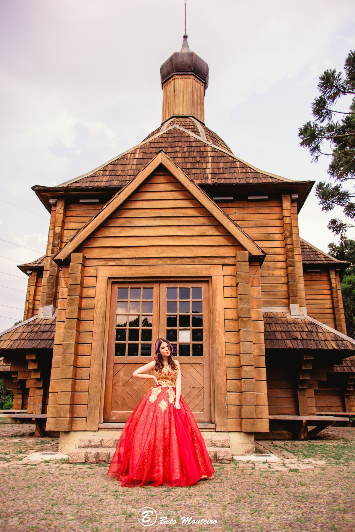 Aniversário de 15 anos - Foto e Filmagem - Debutante - Estúdio Beto Monteiro - Curitiba - fotografo de 15 anos - sessao de fotos - book de fotos - book de 15 anos - fotografo - Gabi - Rober e Gabi - Ana Cecilia - memorial ucraniano - parque tingui